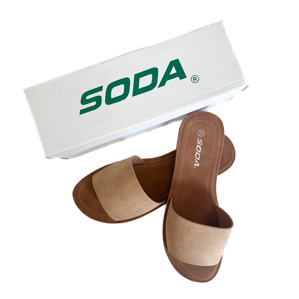 SODA - Women’s Comfort Slide Sandals
(Tan, 11)